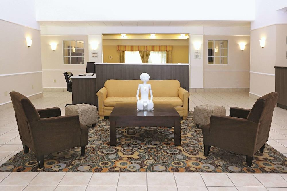 La Quinta Inn & Suites By Wyndham Норфолк Екстериор снимка