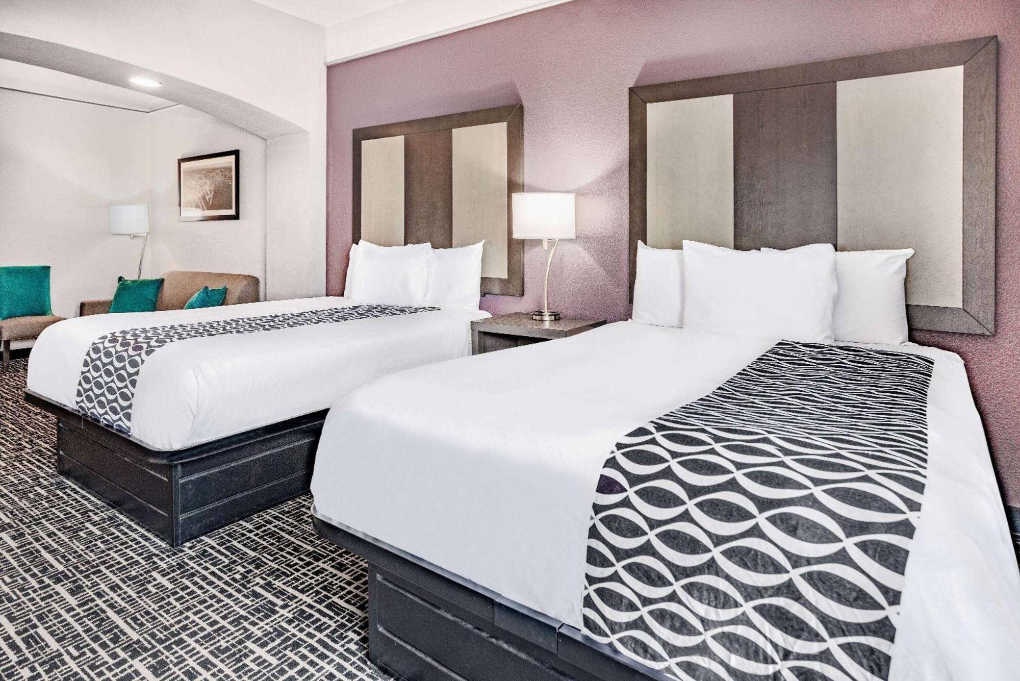 La Quinta Inn & Suites By Wyndham Норфолк Екстериор снимка
