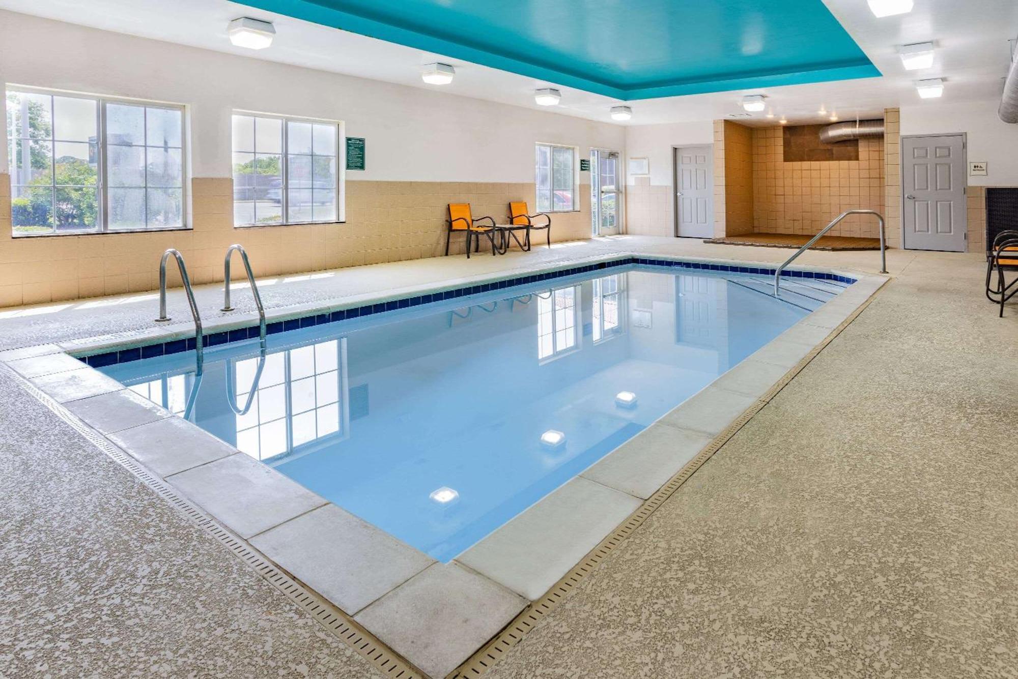 La Quinta Inn & Suites By Wyndham Норфолк Екстериор снимка