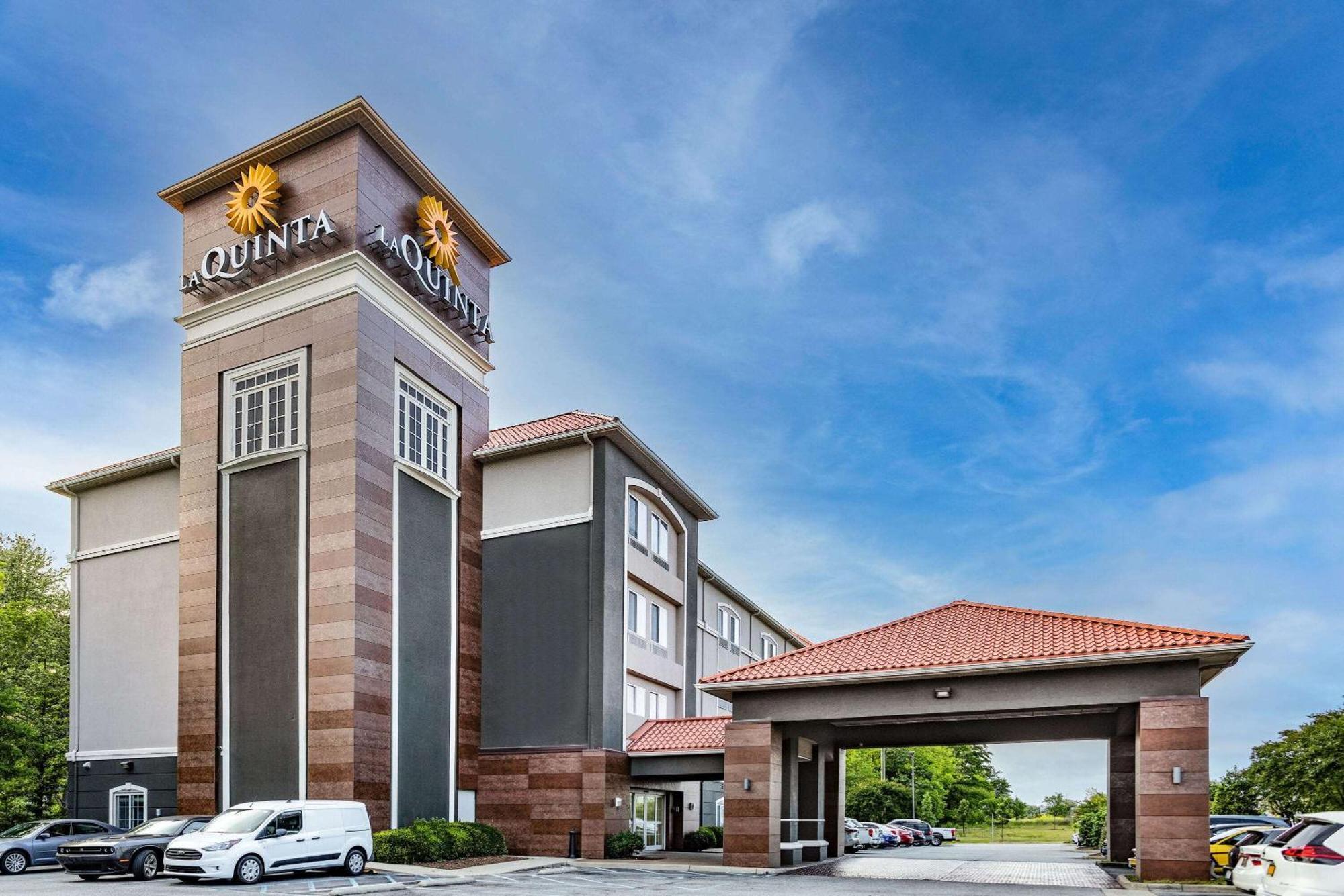 La Quinta Inn & Suites By Wyndham Норфолк Екстериор снимка