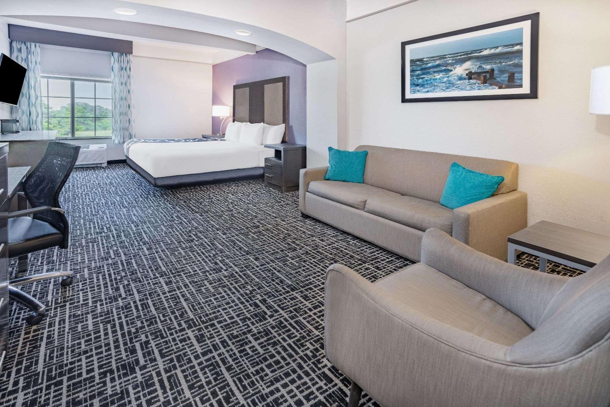 La Quinta Inn & Suites By Wyndham Норфолк Екстериор снимка